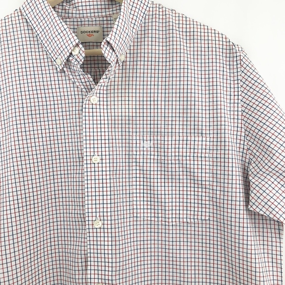Dockers Standard Fit Short Sleeve Button Down - Picture 4 of 5